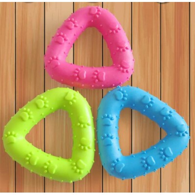 Amazon Wholesale Pet Toys Supplier Triangle Rubber Pet Chew Toys For Dog and Cats